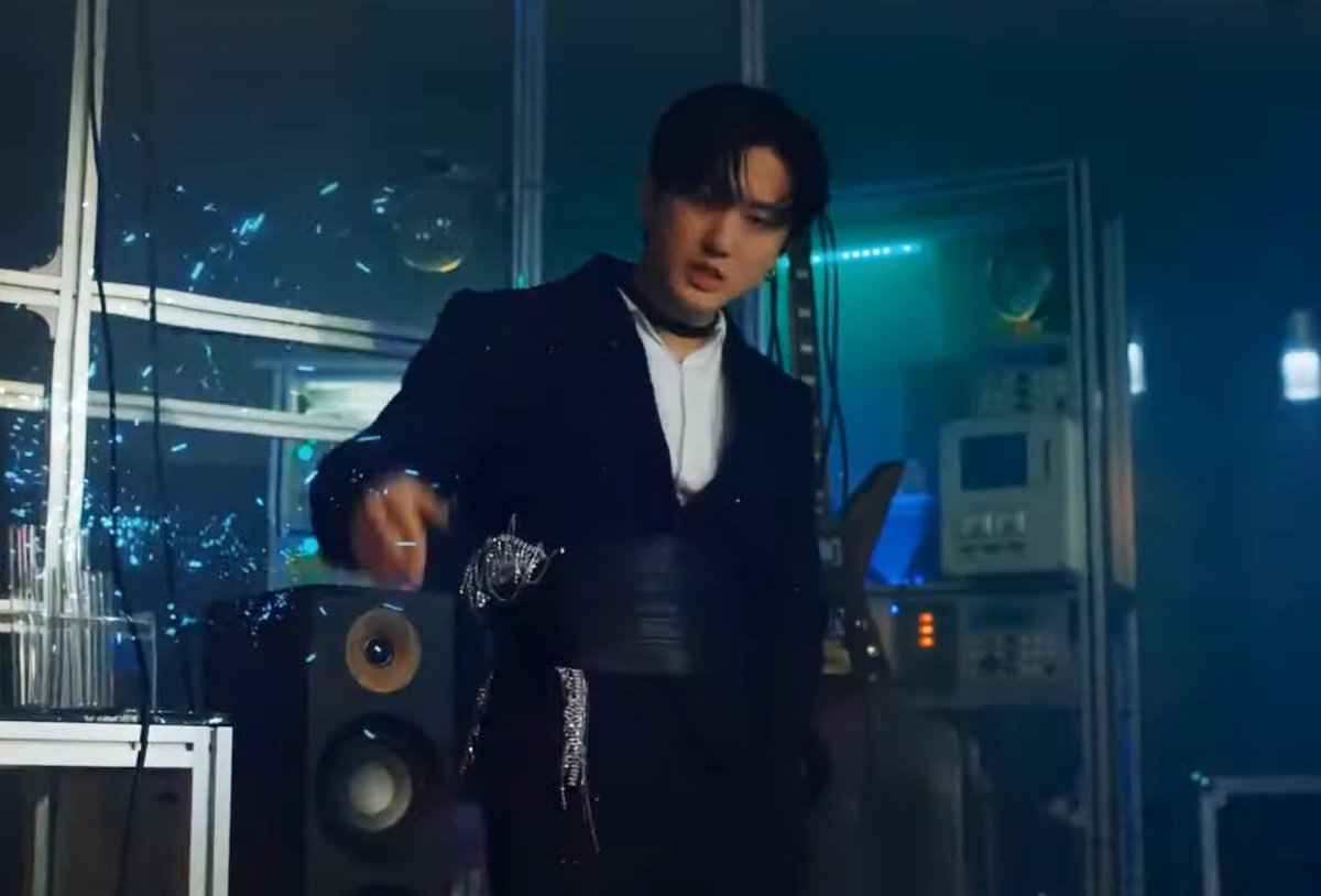 seocbarchive's tweet photo. “The Sound” Changbin https://t.co/W3ouBjwNqB