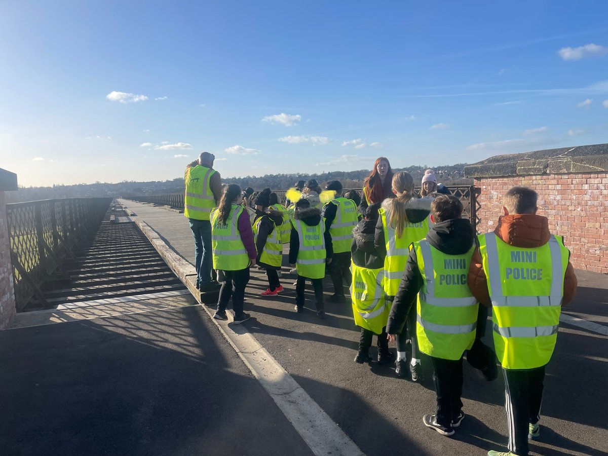 Another FANTASTIC afternoon out with our @cotmanhayjuniors #minipolice. Our current topic is Heritage Crime and what better example is there other than visiting the Bennerley Viaduct. Guided tour with the friends of @bennerleyviaduct. . . And the sunshine came out to.