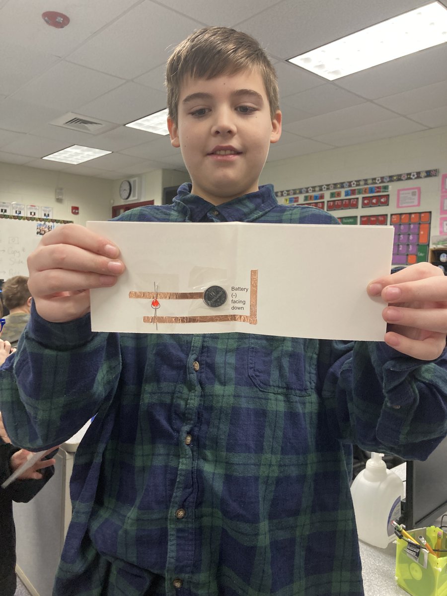 LHESTech's tweet photo. It's so much fun learning about circuits! Tech Club used their knowledge to create their very own circuit Valentine's Day Cards! https://t.co/Iqerbcwpek