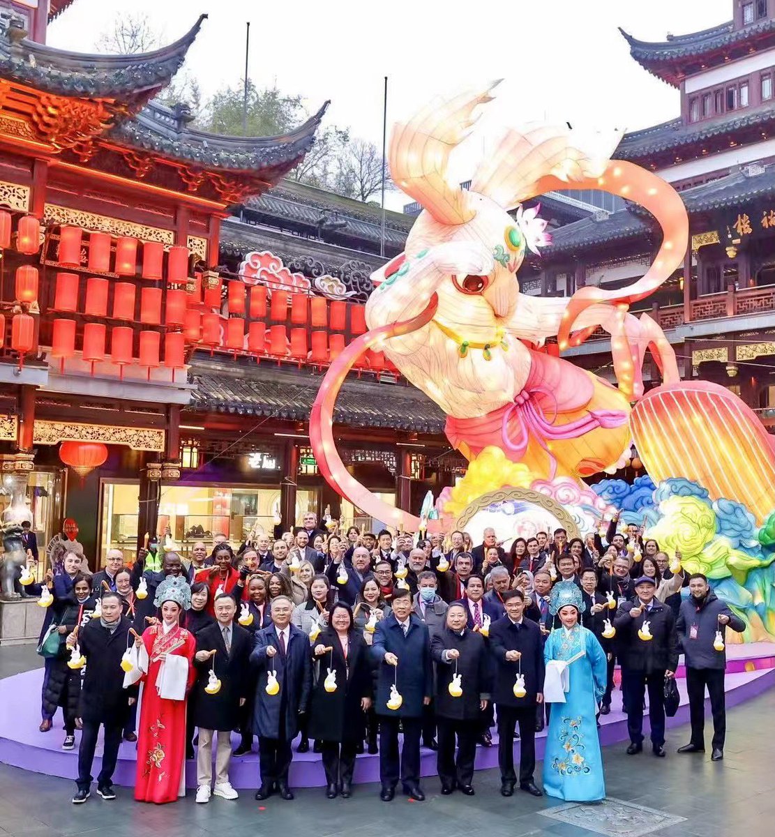 FijiConsulateSH's tweet photo. On 6 February 2023, as the Dean of the Shanghai Diplomatic Corps, Dr.Yok Yee Chan, Consul General of the Republic of Fiji in Shanghai was invited as guest of honour to attend the Spring Festival Lighting-up Event initiated by ShanghaiFAO and Huangpu District Government. https://t.co/sKs72tF2Ui