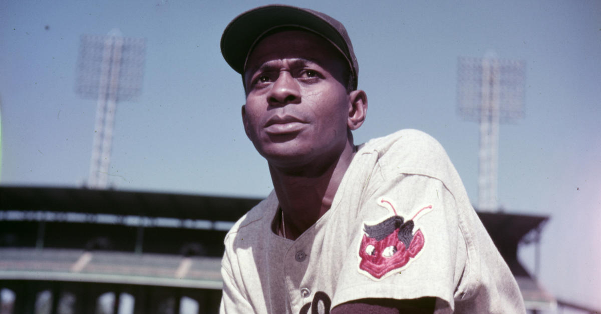 Arguably the greatest pitcher in baseball history was recognized for the sport's highest honor OTD in 1971, as Leroy Robert #SatchelPaige (1906-1982) became the first player from the segregated #NegroLeagues to be voted into the #BaseballHallofFame in #Cooperstown, New York. ⚾️