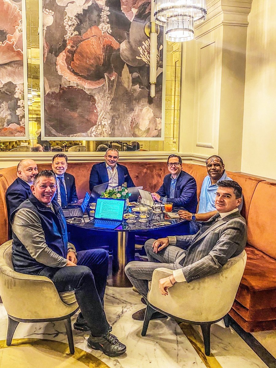 Our team flew to Italy this week for the deal-signing ceremony between Black Dragon Capital and the Dominus Jesus Association, followed shortly by a quick press conference. Exciting milestone at the Vatican!

#BlackDragonCapital #DominusJesusAssociation