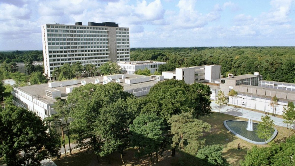 Very happy to announce I'll be joining <a href="/TilburgU/">Tilburg University</a> as a tenure track assistant professor this fall.

Thanks so much to my mentors, colleagues and friends for their support. Certainly, will miss Lausanne, Lake Leman, the mountains and the excellent colleagues <a href="/epflcdm/">EPFL CDM</a>