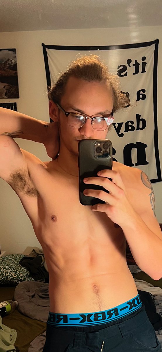 JakeOffx's tweet photo. How’s everybody doing so far on this fine morning? #maleonlyfans #onlyfansmale #onlyfansleak #onlyfansFree #onlyfanspromo #onlyfansmodel #onlyfansnewbie #onlyfans #buldge #dick #horny #cock #crotch #buldging #hard #showerhead #showersex #showerfun #dominant #blowiob https://t.co/lMMze0TCGO