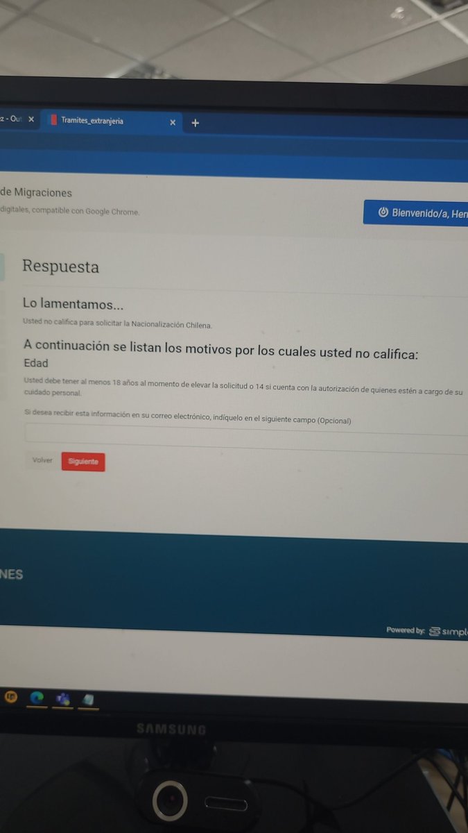 hernanharteaga's tweet photo. @MigracionesCL @eduardothayer @INCAMIchile El simulador de nacionalidad da error. Aunque le pongas que eres mayor de edad te dice que no eres apto l tramite por ese motivo. https://t.co/pyeLsWUinJ