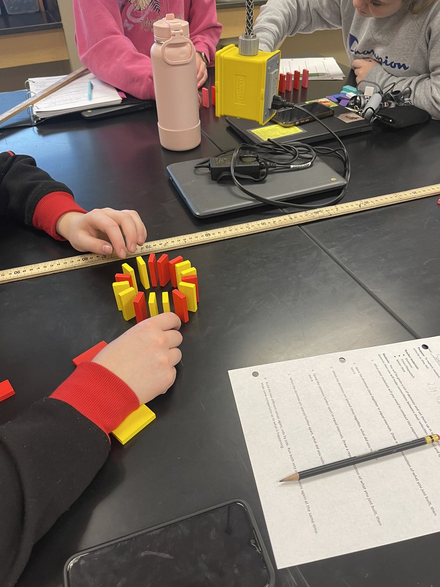 TaylorRWilli13's tweet image. How do you describe motion? We also love students taking an experiment and bringing it to the next level. #sciencerules #physicsfirst