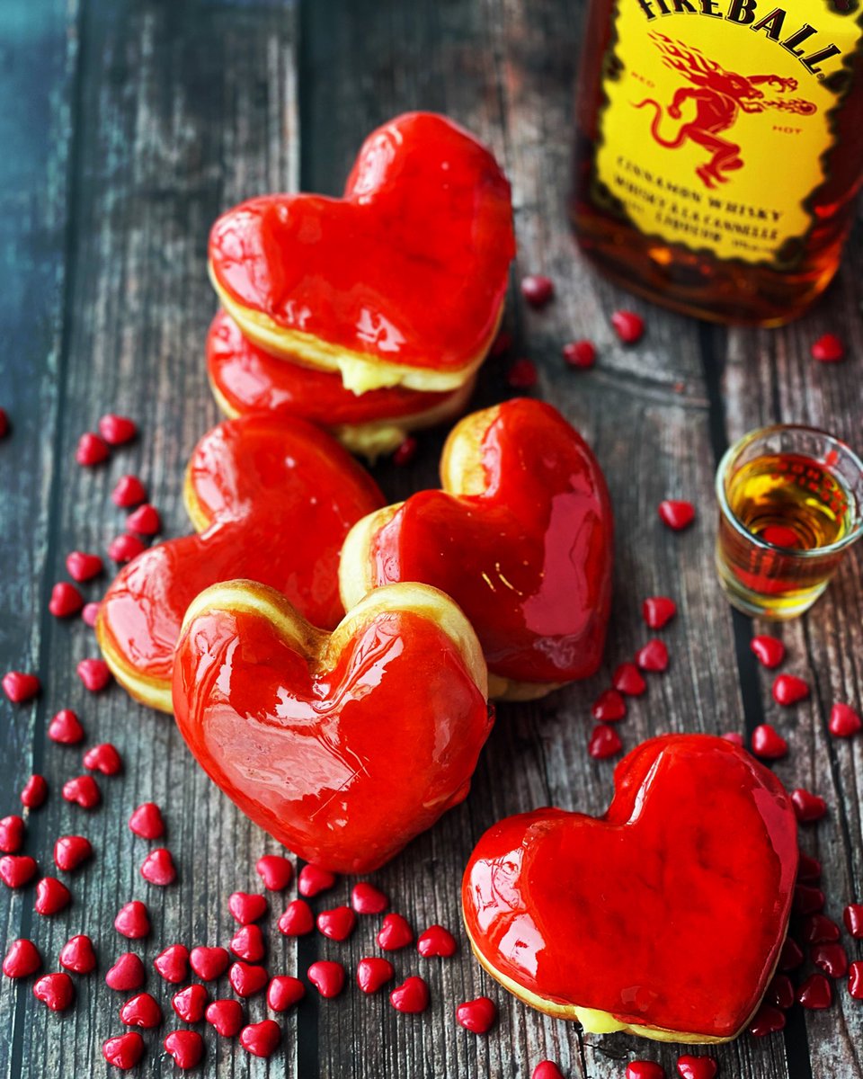 Our newest flavour is just around for Valentine’s Day: Fireball cream cinnamon heart😍. You can find it today &amp; Feb 11-14, while they last! 

#Winnipeg #OhDoughnuts #Fireball #ValentinesDay