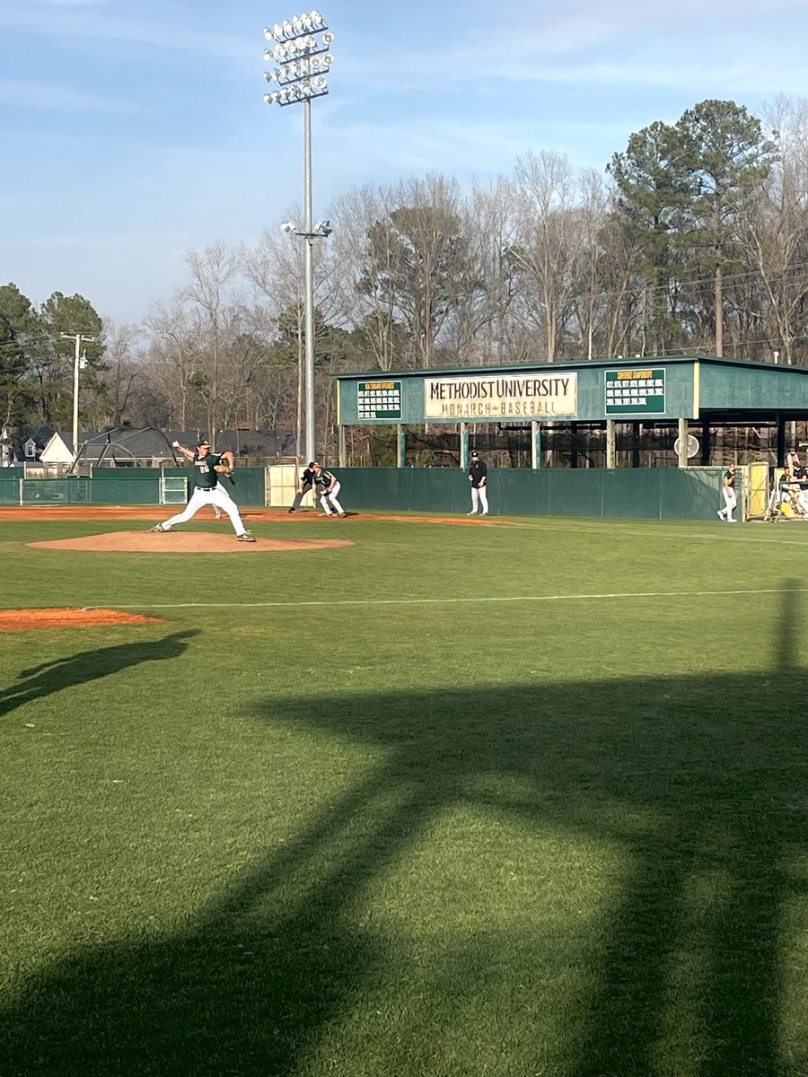 MethodistU_BSB's tweet photo. Beautiful day and night (2/8) at Armstrong-Shelley Field for a #MethodistBaseball Game! 🦁⚾️
📸⬇️ https://t.co/bkI8yvT3QT