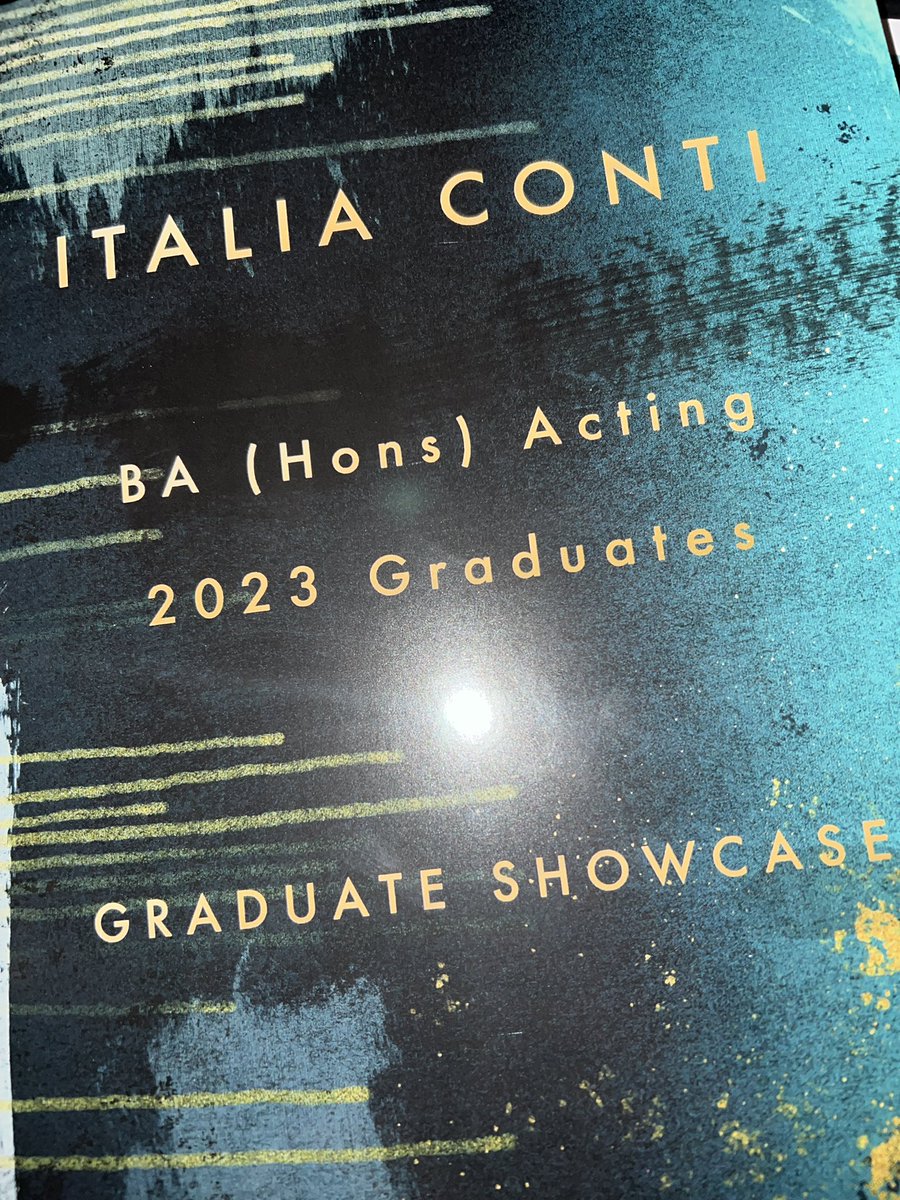 glstalentmgt's tweet image. Well done to all the 3rd year acting grads! Fantastic showcase! 🎭@ItaliaContiUK #glstm #acting #3rdyear #newtalent #showcase #glstalentmanagement