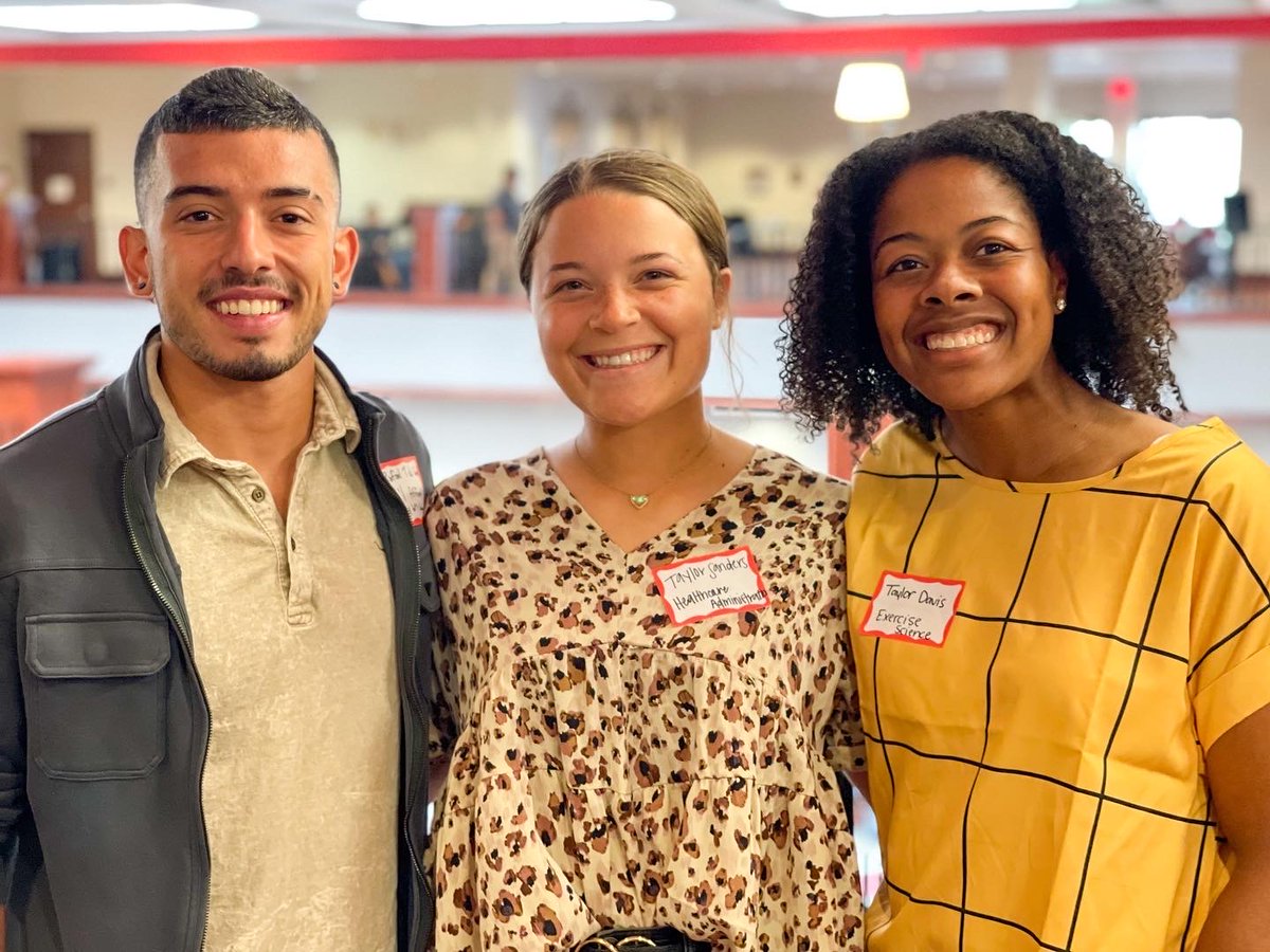 HilltopperCLIMB's tweet photo. Over 170 student-athletes have registered for our first ever Student Athlete Career Fair!  Register your company today to network and connect with student-athletes ready to work!

🔗https://t.co/pQzvmaEvRr 

📅 Wed. March 1st
🕕 6:00 PM-8:00 PM
📍 Harbaugh Club
#HireAHilltopper https://t.co/WQf1Burlp5