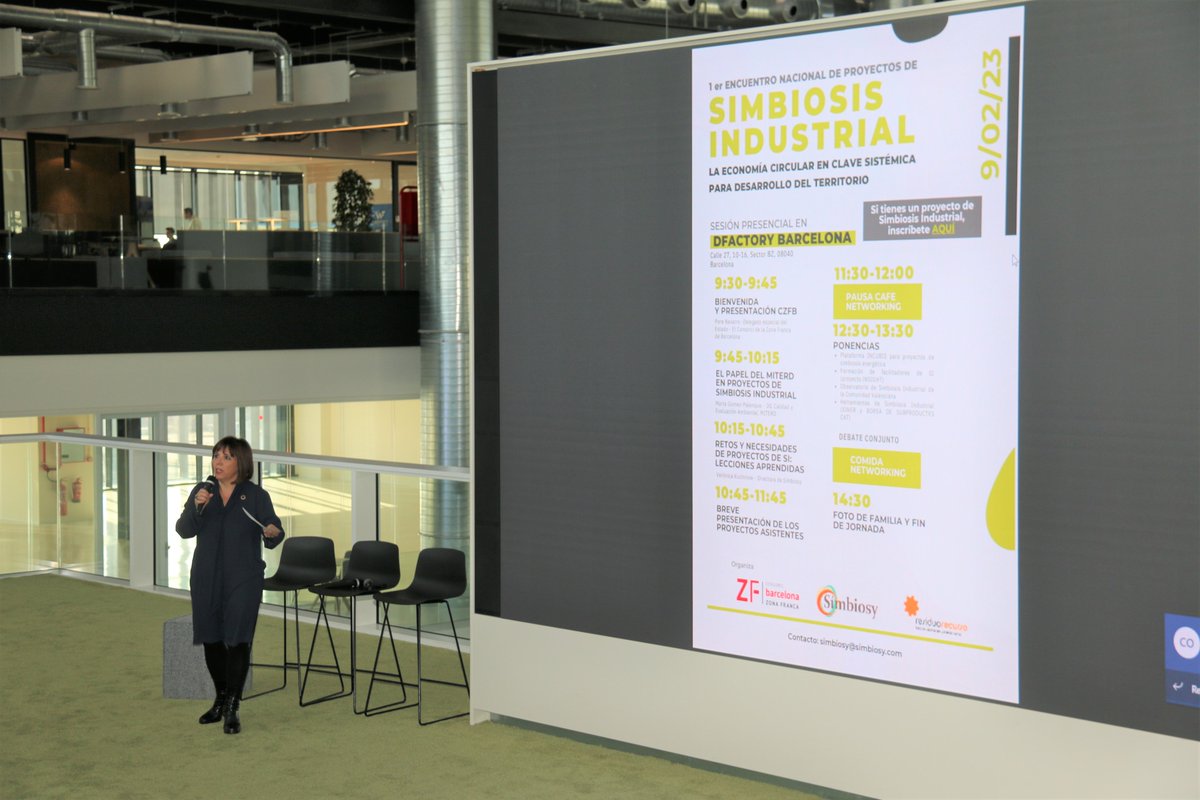 ConsorciZF's tweet photo. ¡Hoy hemos celebrado, junto a @simbiosy y @residuorecurso, el 1er encuentro nacional de proyectos de #simbiosisindustrial🙌! Ha tenido lugar en el innovador @DFactoryBCN. La bienvenida del evento ha ido a cargo de Bea Tena, del departamento de Facility Management del #CZFB🔝. https://t.co/1I17soB7mK
