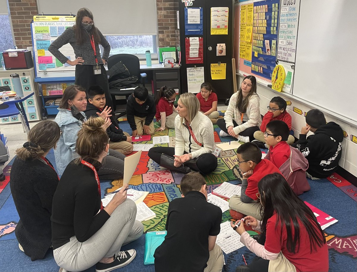 rbpsEAGLES's tweet photo. Our 3rd GR PLC transformed into a Labsite. Hands-on Professional Development happening now!! #AlwaysImprovingOurCraft #ProfessionalsAtWork @RedBankSup @DreamBigRB @CherylCuddihy @KateRBPS #TeamWork ❤️ #RBBisBIA https://t.co/whB4NZ2hy5