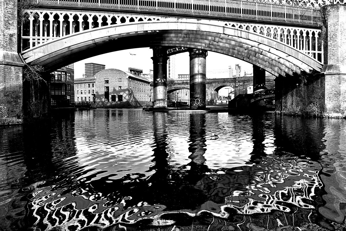 ChrisDavies102's tweet photo. #Castlefields in #Manchester today.
#blackandwhitephotography #photography @CanalRiverTrust https://t.co/HUHW60Sk45