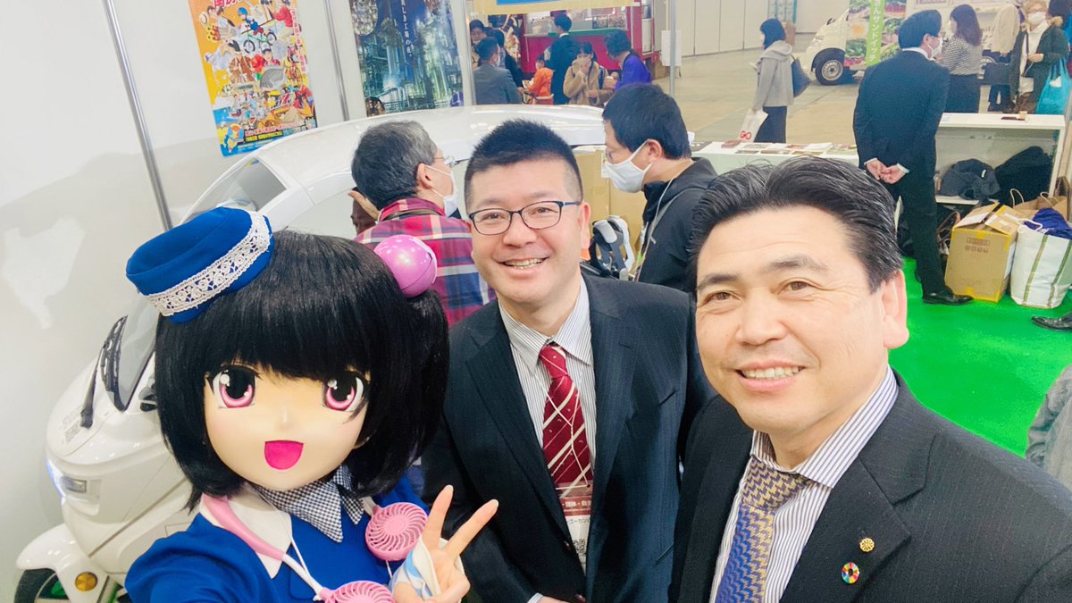 momochi373's tweet photo. おつかれさまもっちー！

#EVトゥクトゥク 、たくさんバーチャル試乗して頂きました🛺！
みんな楽しそうでうれしかったもっち！
#宿フェス #宿フェス2023 #evTOKYO #若松 https://t.co/2vH8Jj6gwI