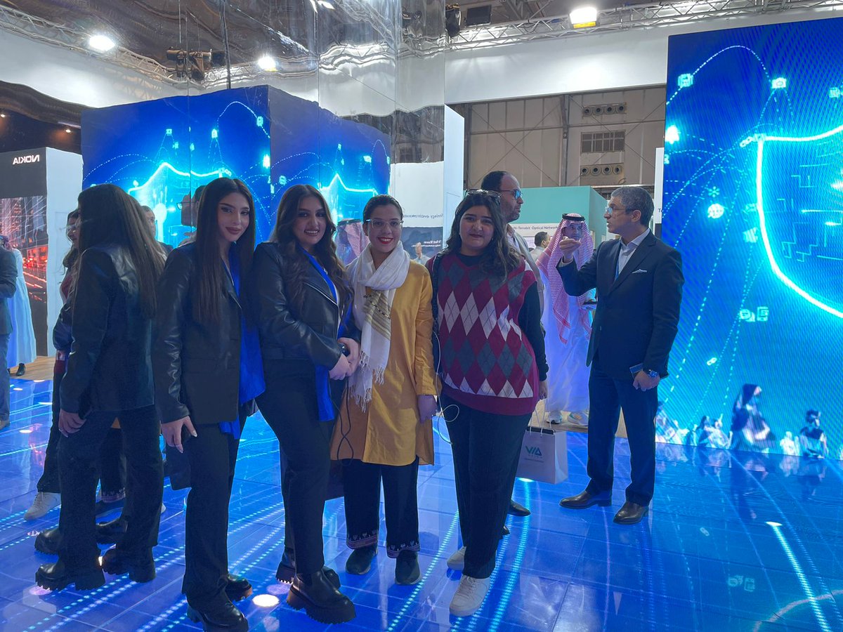 @EjadLabs Team at Nokia Stall @LEAPandInnovate

Organized by Ejad Labs as a follow-up to the successful Saudi-Pak engagements at Future Fest 2023 in Lahore, Pakistan.

#futurefest2024 #thinkimpossible #futurefestpk #SaveTheFuture #gatewaytosaudi #LEAP2023
