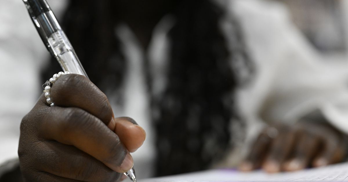 The controversy over AP African American Studies, explained bit.ly/3jDMcON #college #collegetalk #AP #highschool #APAfricanAmericanStudies #HigherEd #APclasses #advancedplacement #AfricanAmericanStudies #collegenews