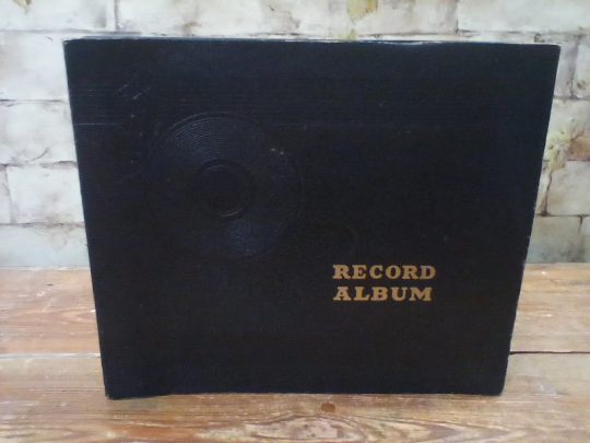 Antique Album from the 40s With Ten Country 78's Carter 
family, Jimmie Rodgers mynembol.com/product/Yf=L6c…