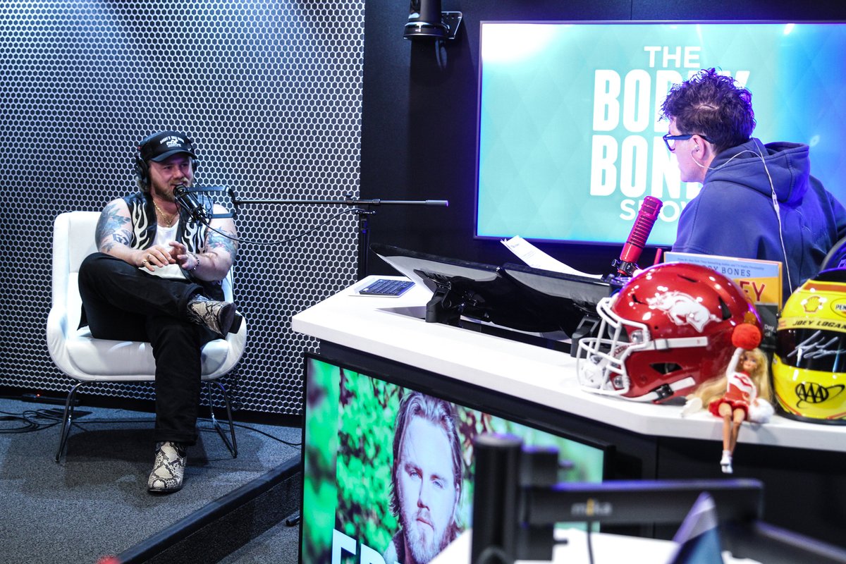 bobbybonesshow's tweet photo. .@ernest615 is still here with us 🤗 He's sharing why they named his son Ryman, how many songs he's written with @MorganWallen, and who he thinks is the next big thing in country music.

Listen now: https://t.co/UNMHue0SoM https://t.co/hgAEQyazge