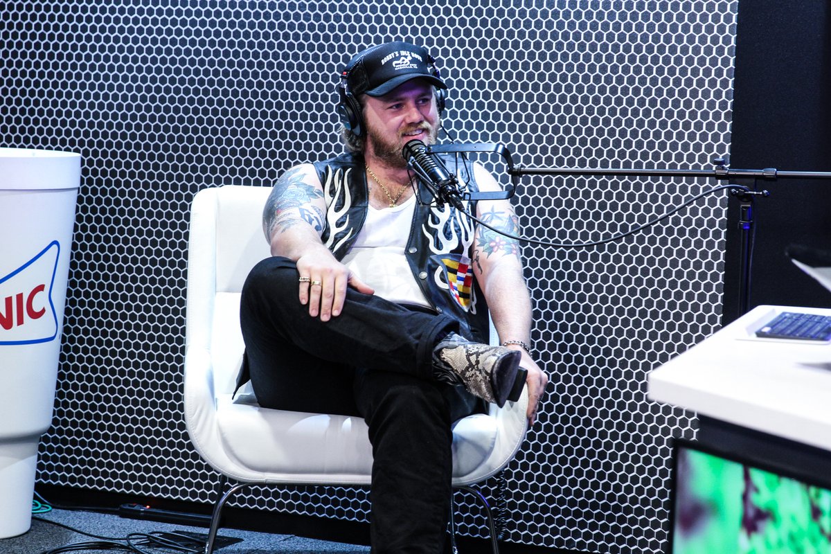 bobbybonesshow's tweet photo. .@ernest615 is still here with us 🤗 He's sharing why they named his son Ryman, how many songs he's written with @MorganWallen, and who he thinks is the next big thing in country music.

Listen now: https://t.co/UNMHue0SoM https://t.co/hgAEQyazge