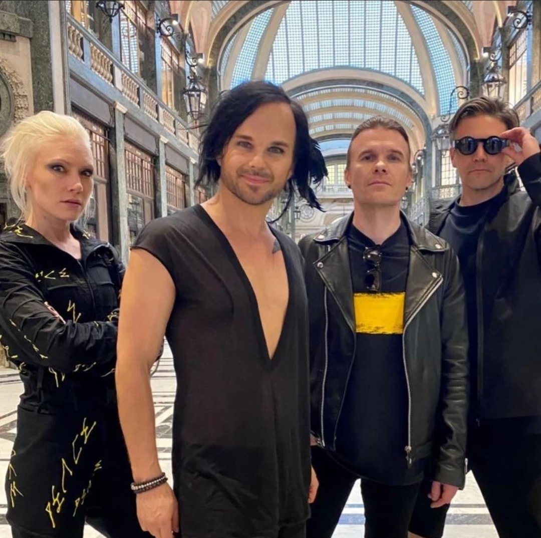 .Daniel. tweet media