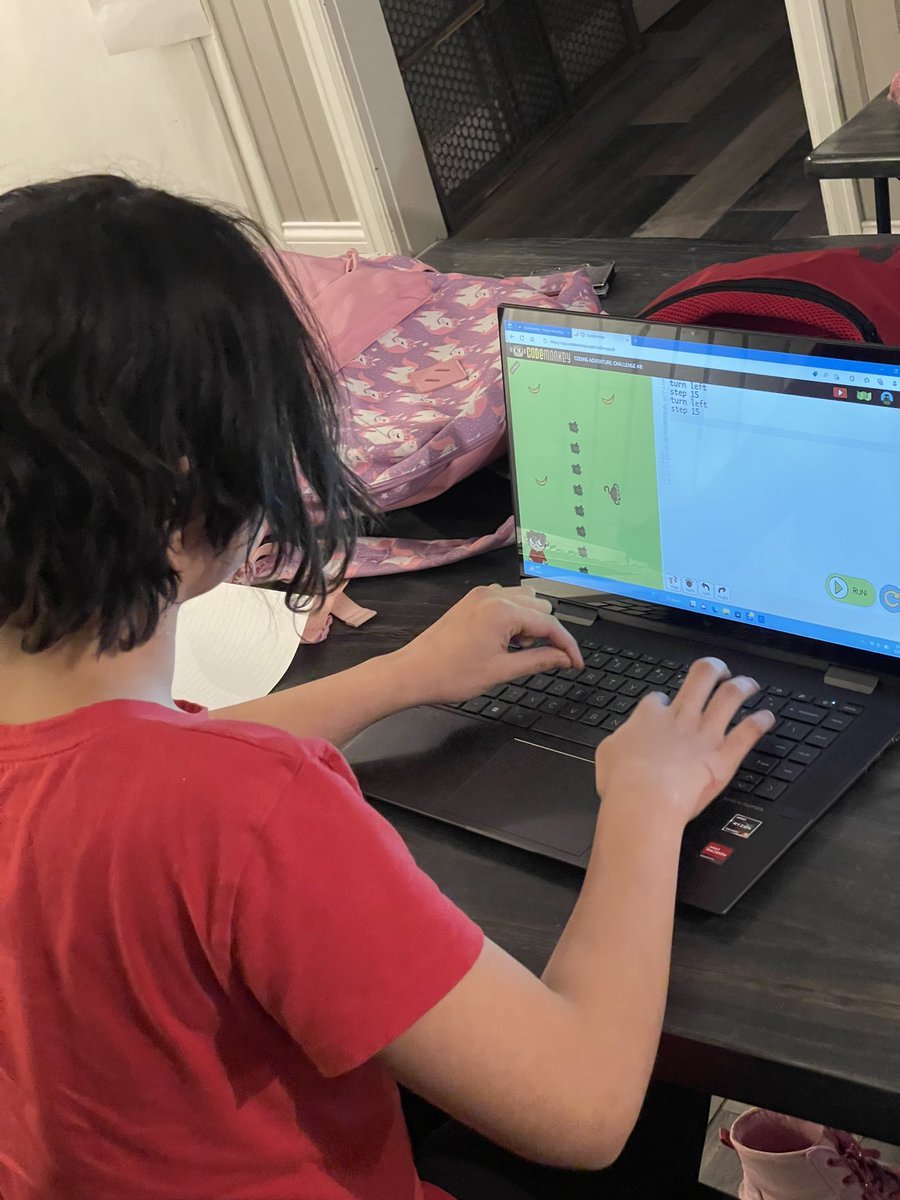 JesseDickert's tweet image. Our 12 yr old daughter started her #coding journey last night thanks to @CodeMonkeySTU
Excited to see where she goes from here! 👏
#girlswhocode #CodeMonkey