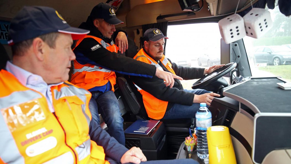 Le groupe Blondel de #Morcourt entre dans le top 10 français des entreprises familiales de transport aisnenouvelle.fr/id386817/artic…