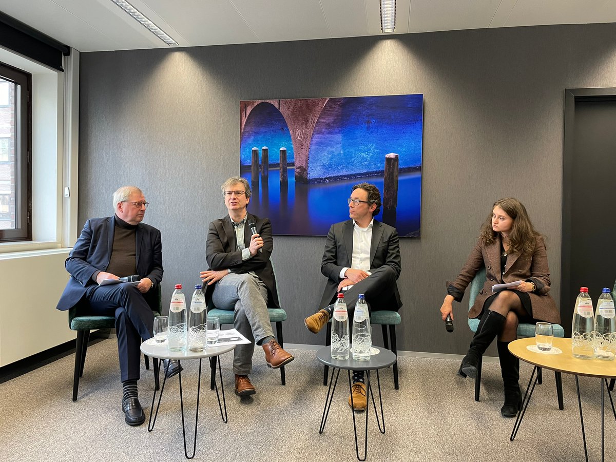 🟢 PANEL 1 | Eind 2022 stelde de EU nieuw beleid voor om #plasticvervuiling tegen te gaan. Wat is de impact op decentrale overheden en wat is hun rol? 

We bespreken dit gedeputeerde <a href="/TjisseStelpstra/">Tjisse Stelpstra</a> (<a href="/ProvDrenthe/">Provincie Drenthe</a>), Rob Cornelissen (<a href="/MinIenW/">Ministerie van Infrastructuur en Waterstaat</a>) en Werner Bosmans (<a href="/EU_Commission/">European Commission</a>)!