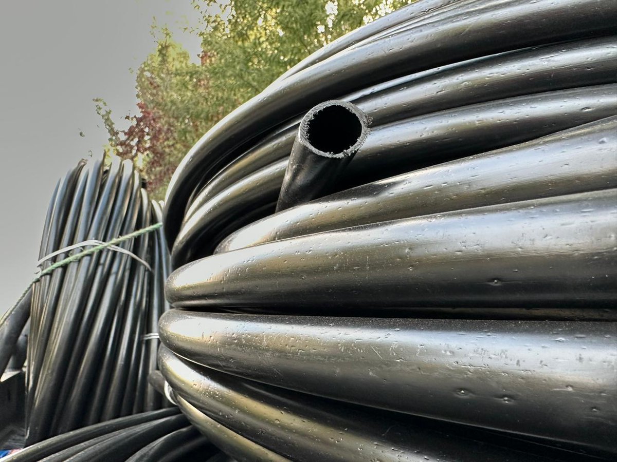 CEspinozaQ's tweet image. Damnificados de Santa Juana buscan reconstruir sus casas pero se encuentran que las mangueras planzas para llevar el agua potable a su terreno subió a 180 mil los 100 metros, siendo que el valor previo a la tragedia cuesta 60 mil pesos. Piden fiscalizar @Cooperativa