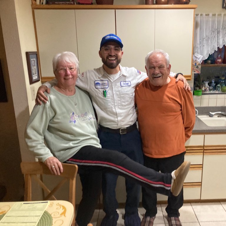HomeComfortUSA's tweet photo. It's always a great day when we can share a good laugh with our Home Comfort USA family! 

#smile #happy #5starservice #helpinghand #comfort #ComfortGuys #greatservice #satisfactionguaranteed #heatingandcooling #hvacrepair #hvacinstall #hvacmaintenance #airconditioning #acrepair https://t.co/PVFgVO0kxG