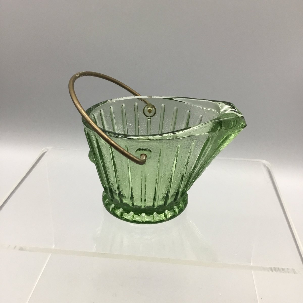 Excited to share the latest addition to my #etsy shop: Federal Pressed Green Glass Coal Bucket Scuttle Ashtray etsy.me/3x7Tr4s #green #federalglass #pressedglass #coalbucket #scuttle #ashtray #trinket #display #curio