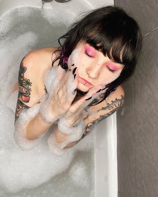 Set a reminder because tomorrow im going on @chaturbate to stream Follow me not to miss is out, link<a class="tags" href="/tag/chaturbate">@chaturbate</a><a href="/tag/model"class="tags"><span>#model</span></a><a href="/tag/onlyfans"class="tags"><span>#onlyfans</span></a><a href="/tag/camgirl%D9%90"class="tags"><span>#camgirlِ</span></a>