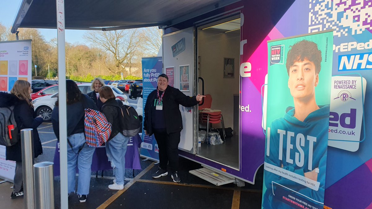 RunshawCollege's tweet photo. This week it's #HIVTestingWeek
Patricia, the βLittle Sexy Busβ came to college today.
They gave information about the PrEP pill and general sexual health.
Read more:
https://t.co/1paehb4B80
@BePreped_Lancs #bepreped https://t.co/U82Exs3oO7