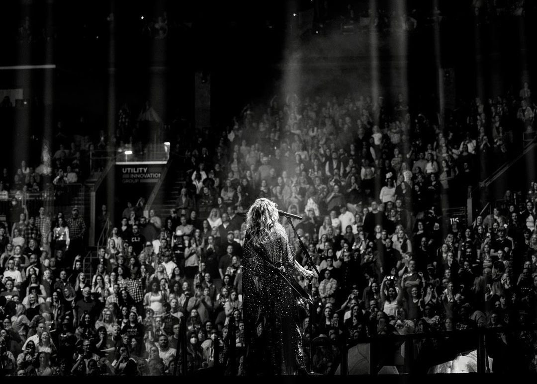 carrieunderwood's tweet photo. Charlotte was a blast last night! Thank you for being so sweet to us! Our sound board was a little tired from all the awesomeness we’ve been serving up lately and needed a reboot mid show 🤪…Thankfully, our hard working crew... https://t.co/XHfhWH6V0F https://t.co/6JNpA9SmEK