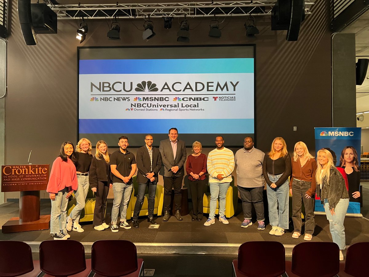 NBCUAcademy's tweet photo. How can new hires thrive in the workplace? 
“Intellectual curiosity is a must. Don’t take anything at face value.” 
@NBCSports Ron Vaccaro tells students at our first stop @Cronkite_ASU during @NBCUAcademy #SuperBowl Week.

Watch the full workshop: https://t.co/lPnZVma4yV https://t.co/gYt0AdVbYp