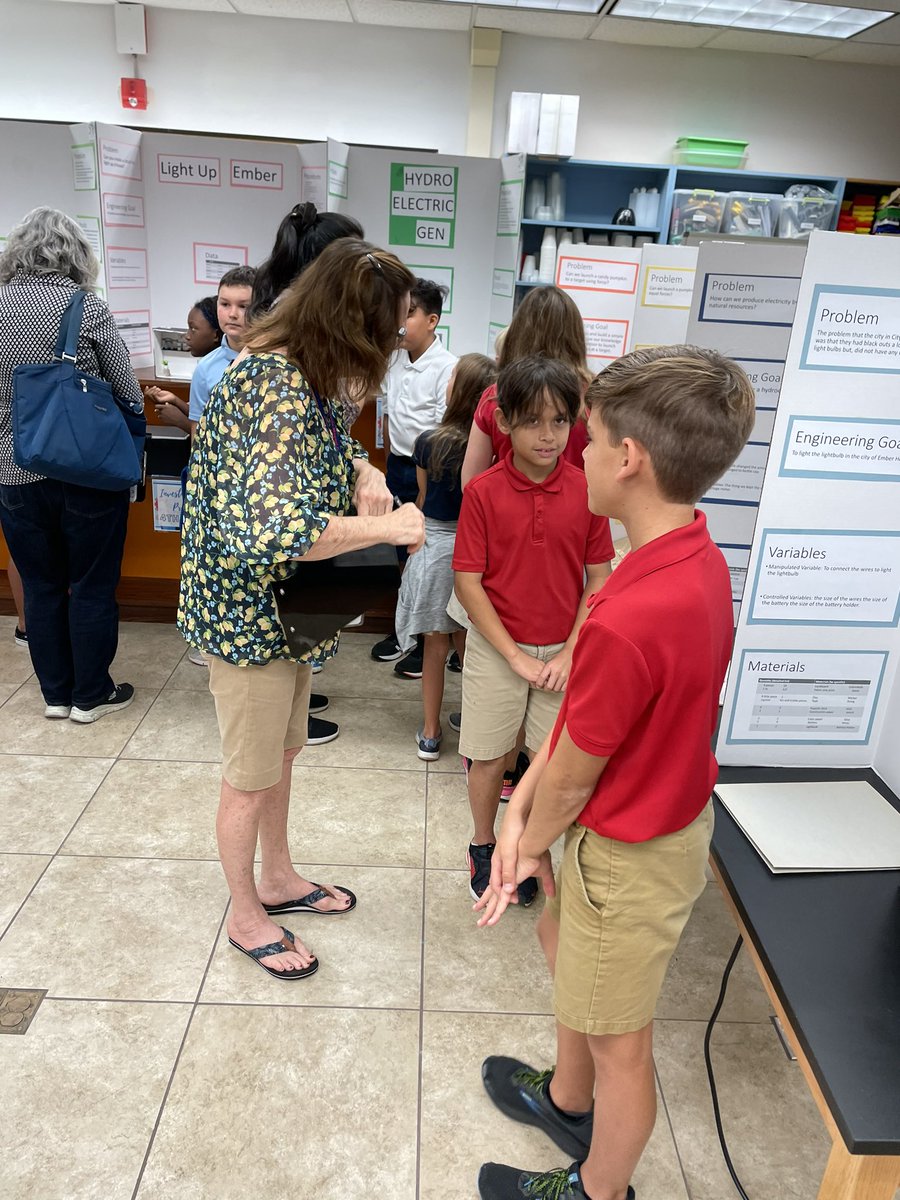 MagnetOsceola's tweet photo. Explorers presenting their engineering design, science fair experiments to our amazing community judges. #exploringengineering https://t.co/wJzs4NVDkb