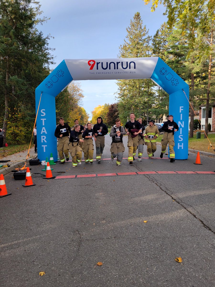 9RunRun's tweet image. #TBT to all of fun and excitement of 9runrun 2022! Thank you to everyone who participated last year and made a difference by raising funds for @ottfrf. #9runrun #9runrunOttawa #ottfrf #OttawaFirstResponders #OttawaFirstRespondersFoundation