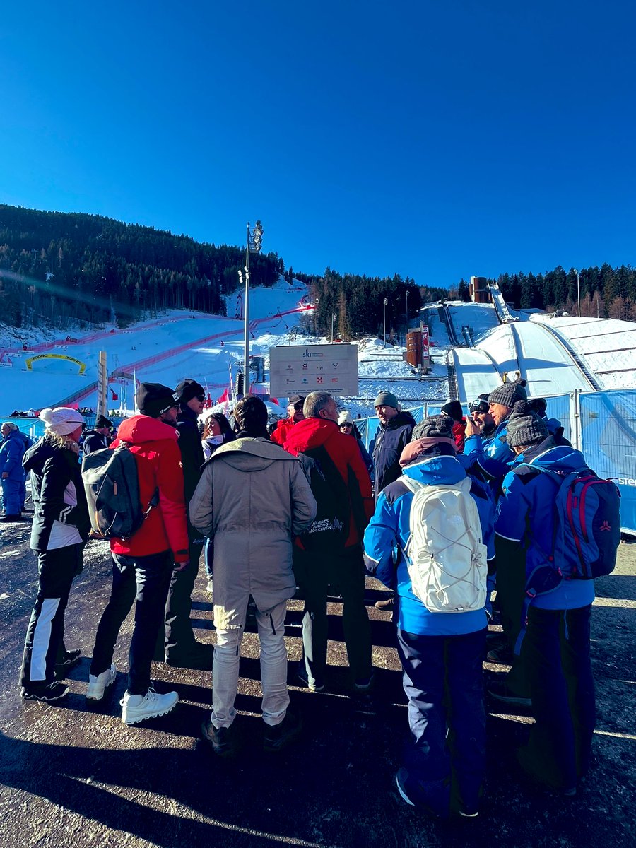 DucroquetSamuel's tweet photo. Ravi de participer, à l’invitation de la @DIGES_fr, à la visite d’étude organisée en marge des mondiaux de #Ski de #Courchevel #Meribel. L’occasion de mesurer la qualité de l’événement &amp; d’échanger avec plusieurs comités d’organisation de futurs evts internationaux en 🇫🇷 🇦🇹 🇨🇭… https://t.co/d9kPdMnt4C