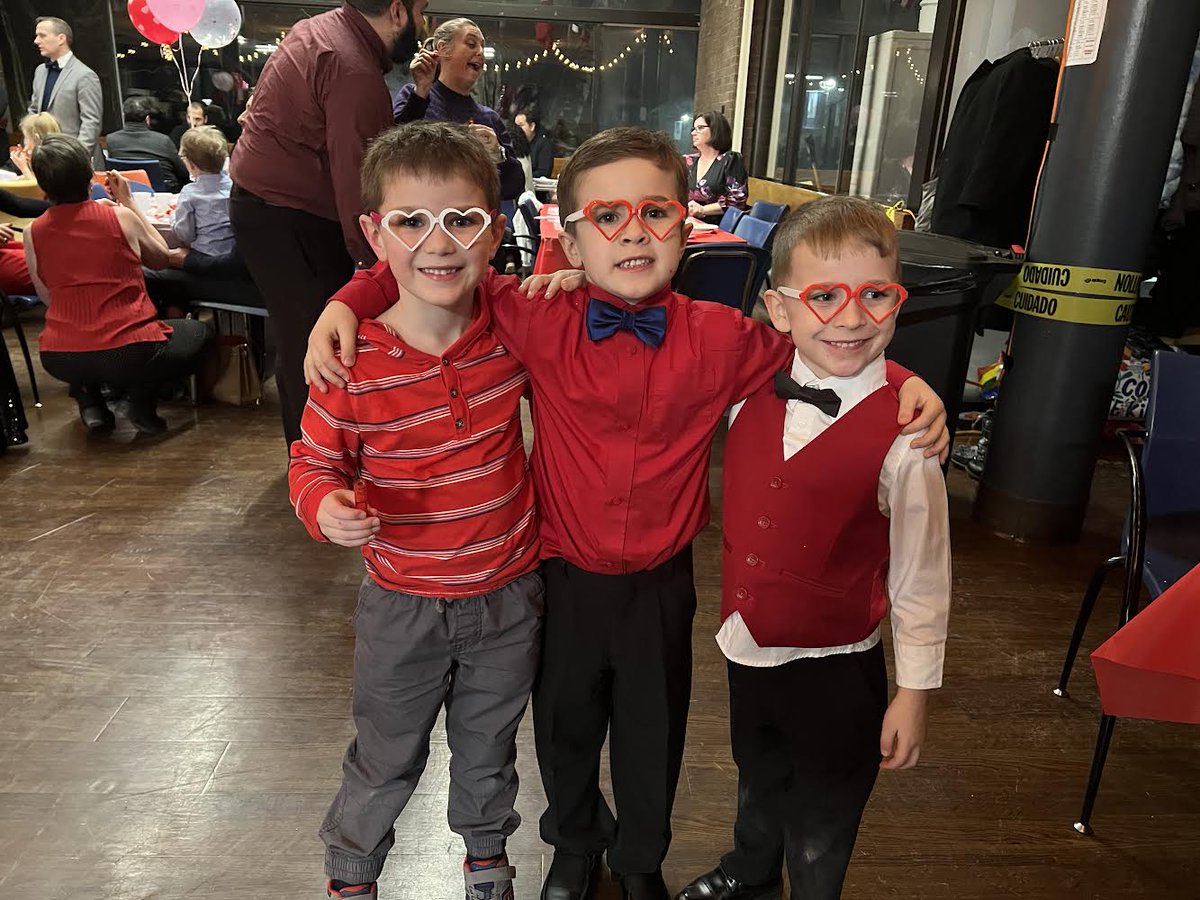 ACSRochester's tweet photo. Thank you to everyone who joined us for Ziti With Your Sweetie! Our more than 150 guests enjoyed a pasta dinner, dancing, and dessert! We also sang Happy Birthday to Elena R. who celebrated her 10th birthday with us! https://t.co/FJsfQQFjD8