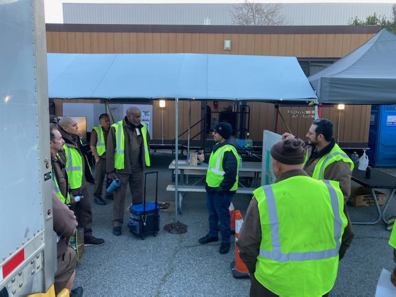abarboza_31's tweet photo. Thursday morning PCM. Educating driver's on height and alignment. Where's the pivot point on the fifth wheel? Why we don't train to dump the system before coupling to a trailer. @divine2wincom @jhartups @UPSOntarioDDST @melirere @UPSTransp_SoHo @IsaacRamirezso1 @logisticsboss https://t.co/dVRWsXWE1s