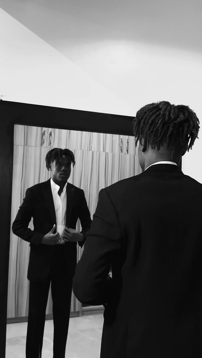 partyjollof_'s tweet photo. In my CEO era 🖤⌚️ https://t.co/1CWuobKcjR