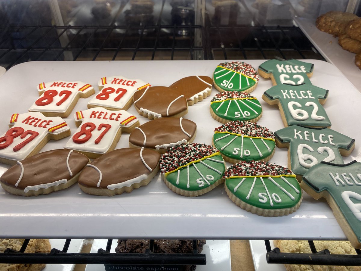 local cleveland heights bakery representing the #kelce brothers