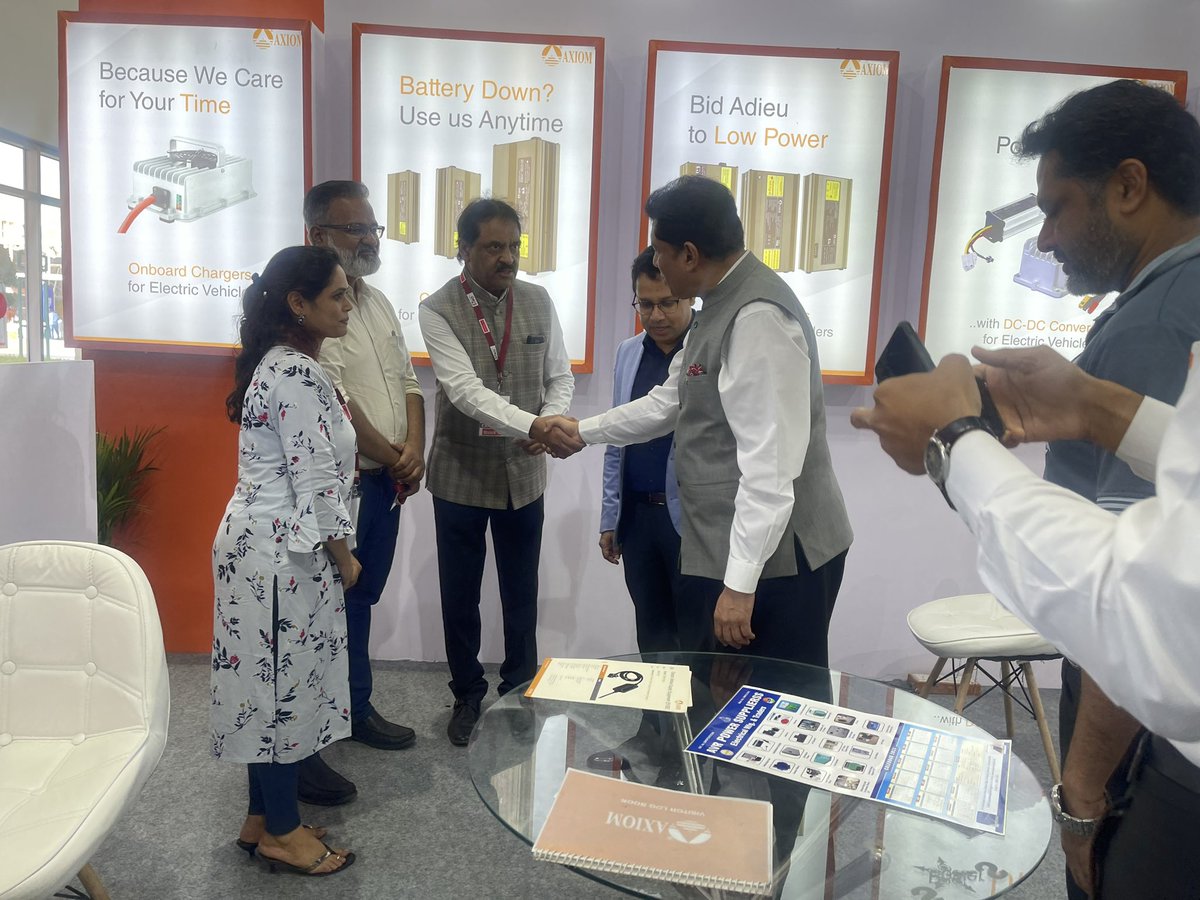 Khaleeqrahman's tweet photo. Visited Stall of #Eveium world’s leading EV scooters. They r on display in Hall No.3 at HICC brought to Hyd by bro @MuzRiz who very passionately worked to bring it to Hyd. Was lovely meeting @KarampuriSujai who worked tirelessly to make the vision of @KTRBRS ji huge success. https://t.co/su8xiiA4fo