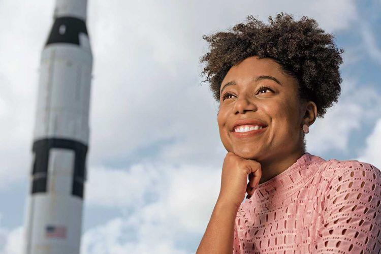 GirlsWhoCode's tweet image. Meet Tiera Fletcher, the rocket scientist who helped bring @NASA’s Space Launch System, which will send the Orion spacecraft and its crew into deep space, to life. 🚀 #BlackHistoryMonth