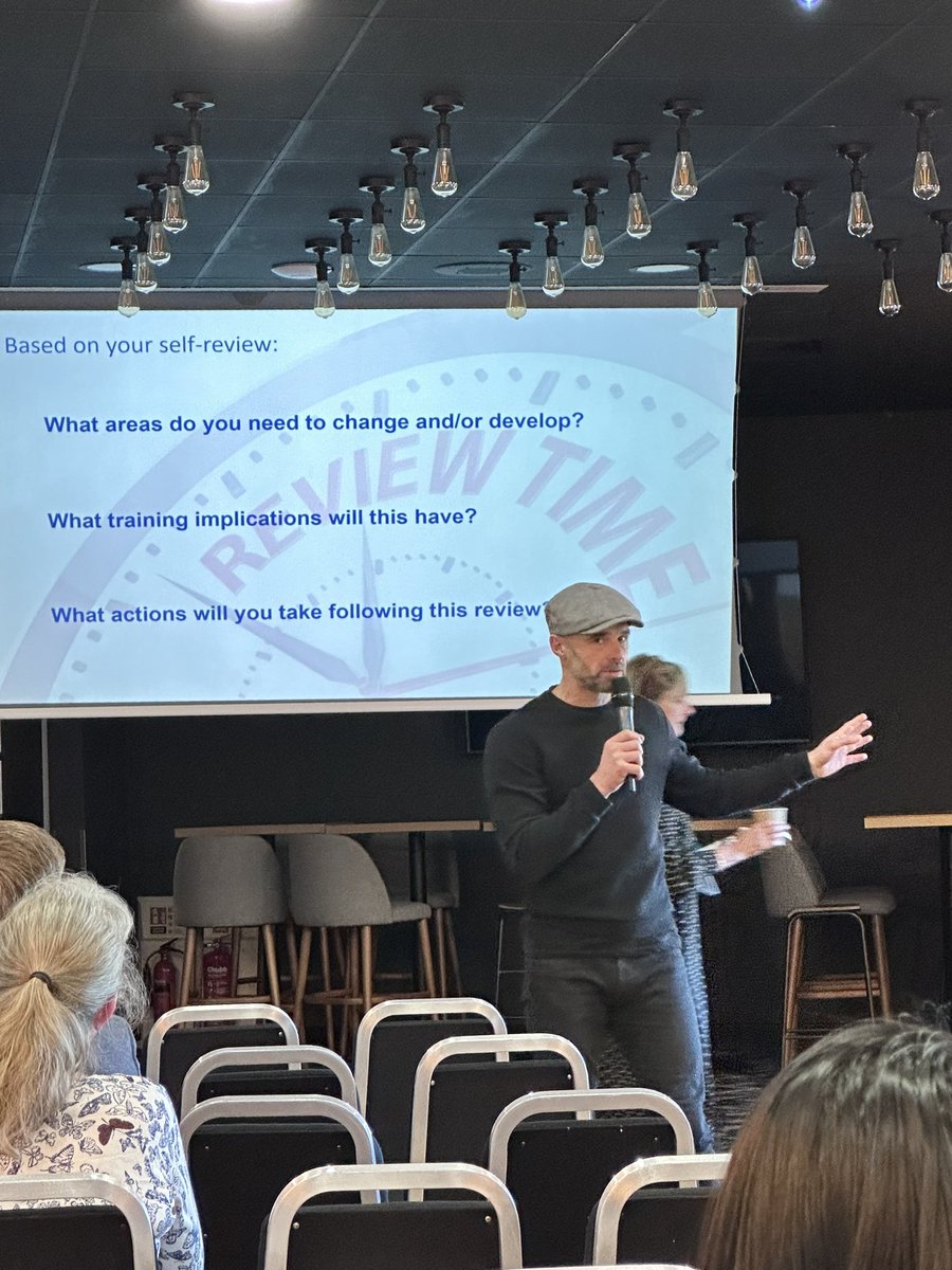 PEORACLE's tweet image. Great CPD today listening to Paul Warne around Leadership. Lovely setting once again for a course.