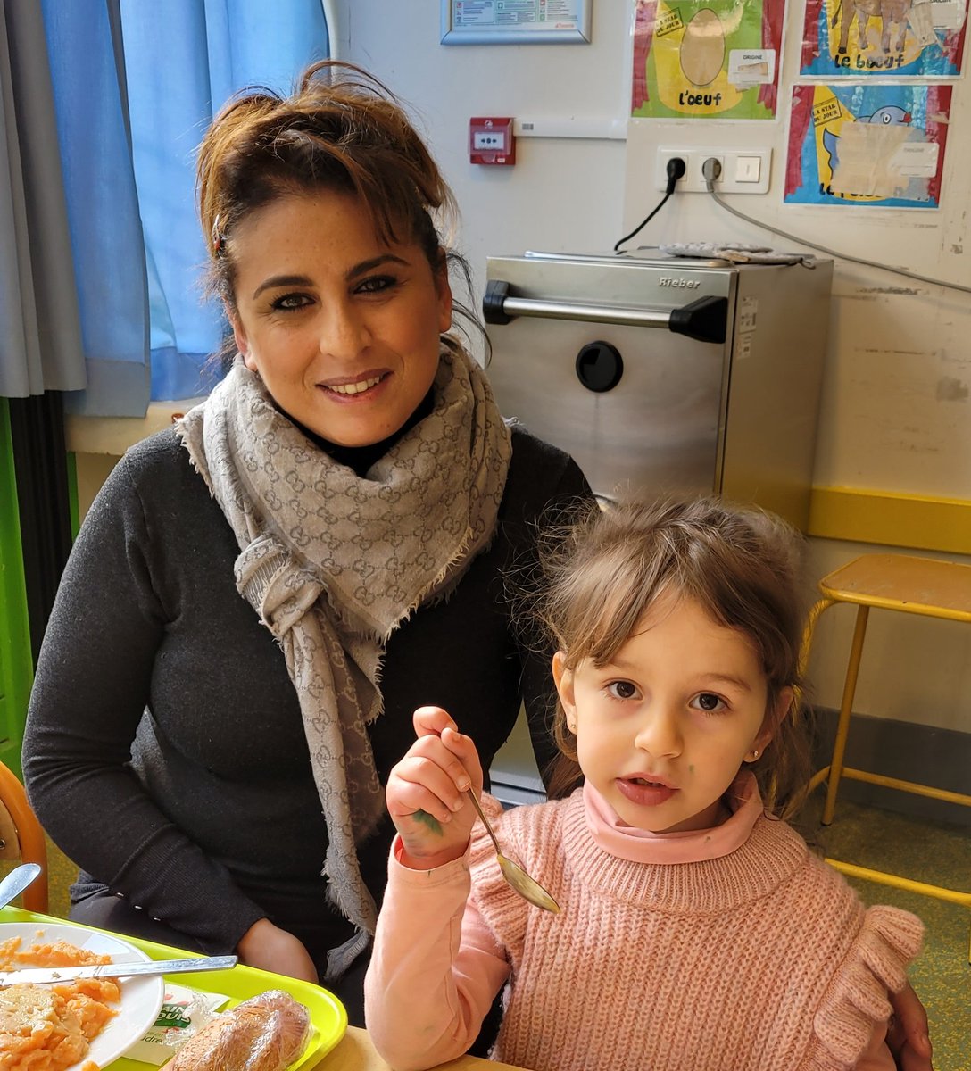 cde15_75015's tweet photo. Durant toute l'année scolaire, nos cantines ouvrent leurs portes aux parents : les modalités d'inscription sur https://t.co/oPDZxtzSOi (aujourd'hui, portes ouvertes au 56 Félix Faure) #cantine #cde15 https://t.co/aK7dTlul85