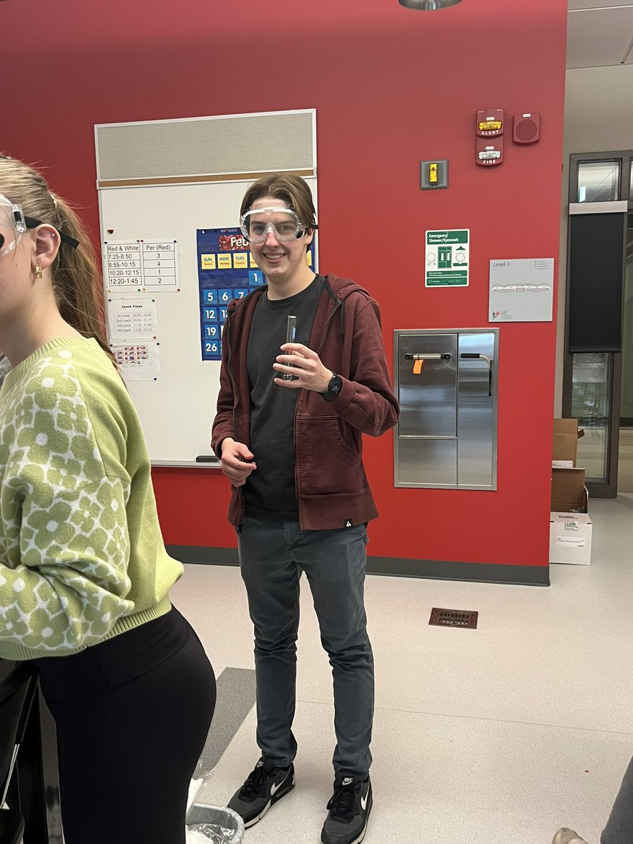 Kelly McNeary tweet media