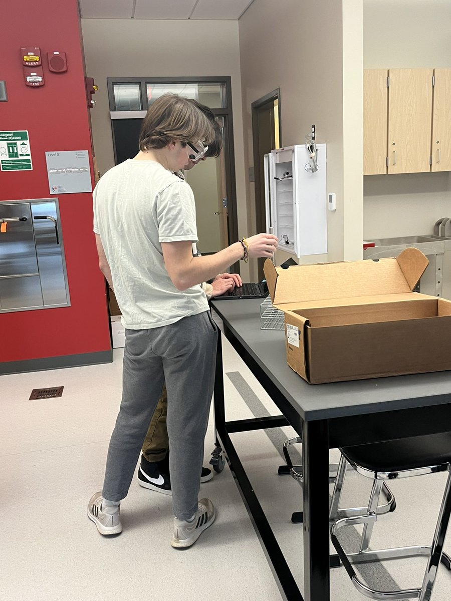 Kelly McNeary tweet media