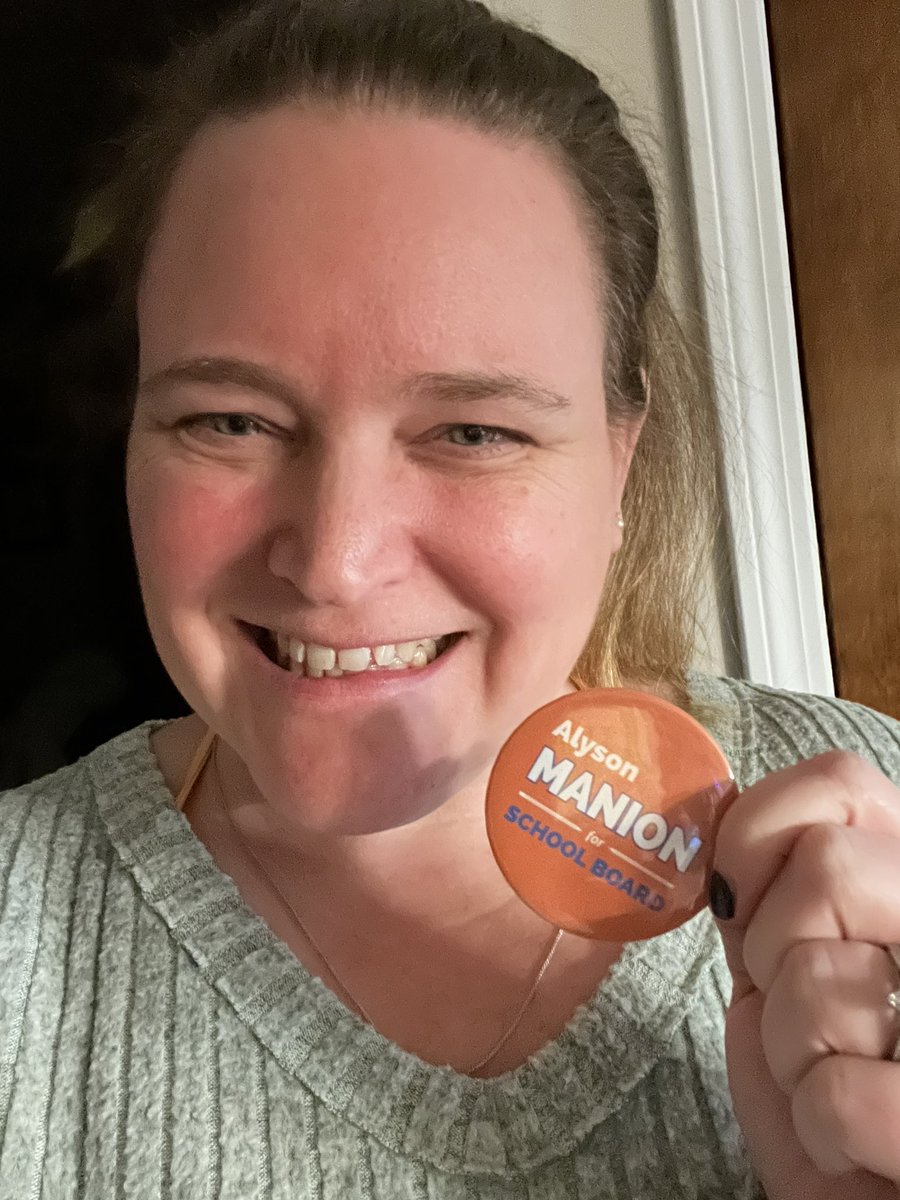 AlysonManion's tweet photo. I have a button!  Next up yard signs and mailers!  We are 100% grassroots - if you can help that would be amazing! 

https://t.co/V6lIMjJ8GO https://t.co/37CNNYzZTr