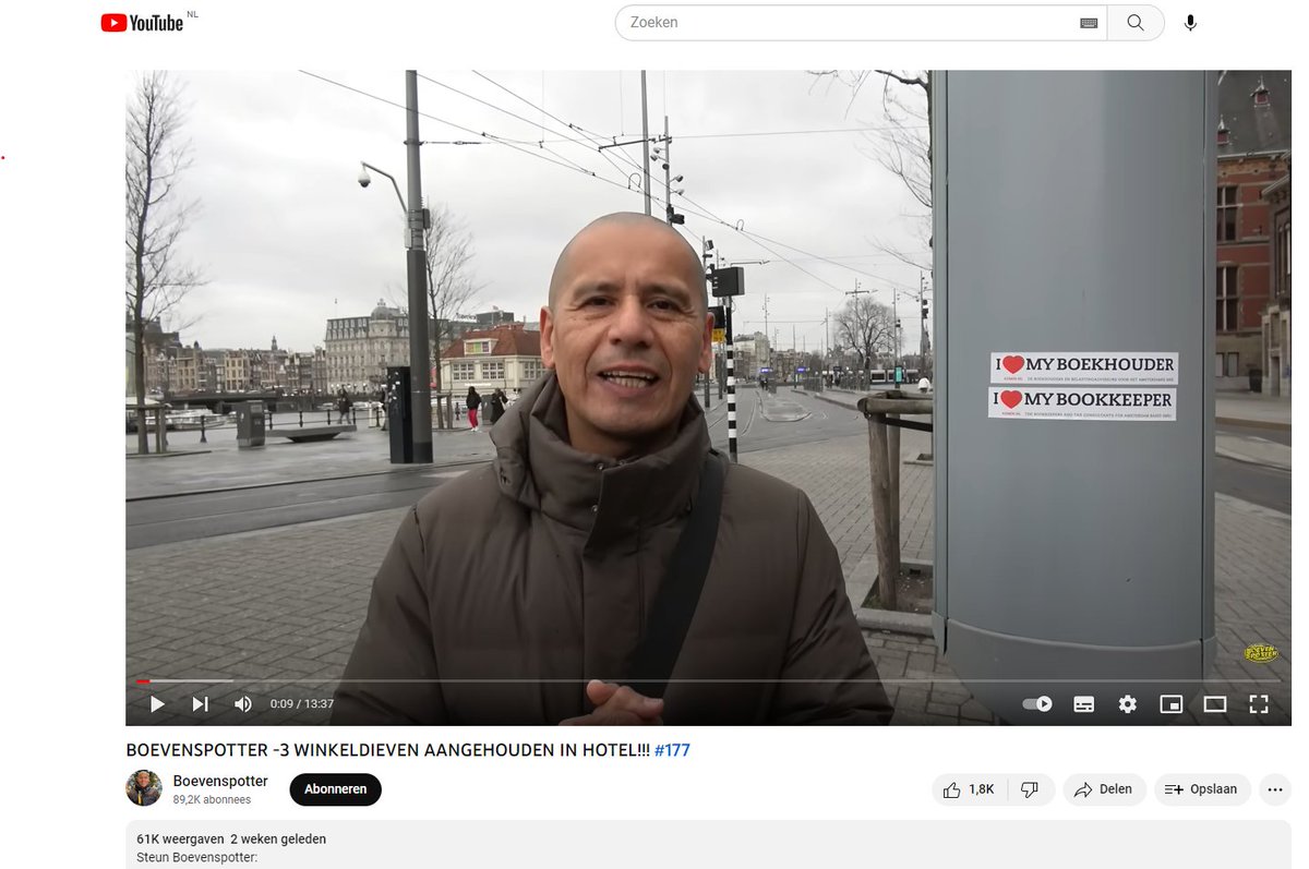 Ad_minamsterdam's tweet photo. Gekkenwerkkkkkkkkkkkk I love my boekhouder stickers die opduiken in Jaime van Gastel's #boevenspotter vlog. Bekijk Jaime's "drie #winkeldieven aangehouden in hotel" vlog 177 hier https://t.co/IEhE8TD6Uh #zakkenrollers #Amsterdam #Ilovemybookkeeper https://t.co/9nOOW0TKlY