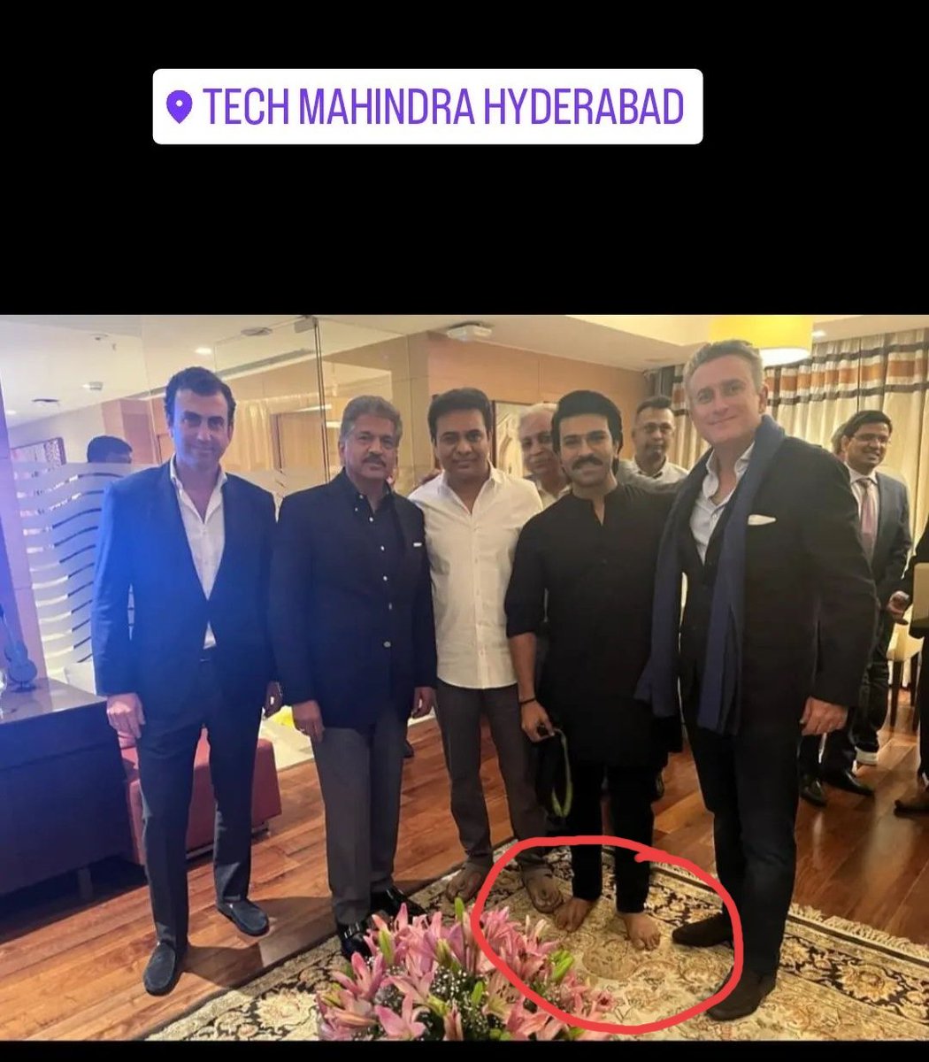 I think this is called Manners .
@AlwaysRamCharan
 #Ramcharan #rcfans #hyd #techMahindra #Rivaz  #SanatanaDharma #rcfans